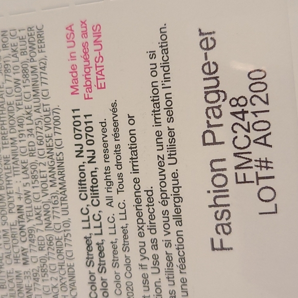 Color Street Fashion Prague-er - Picture 3 of 3